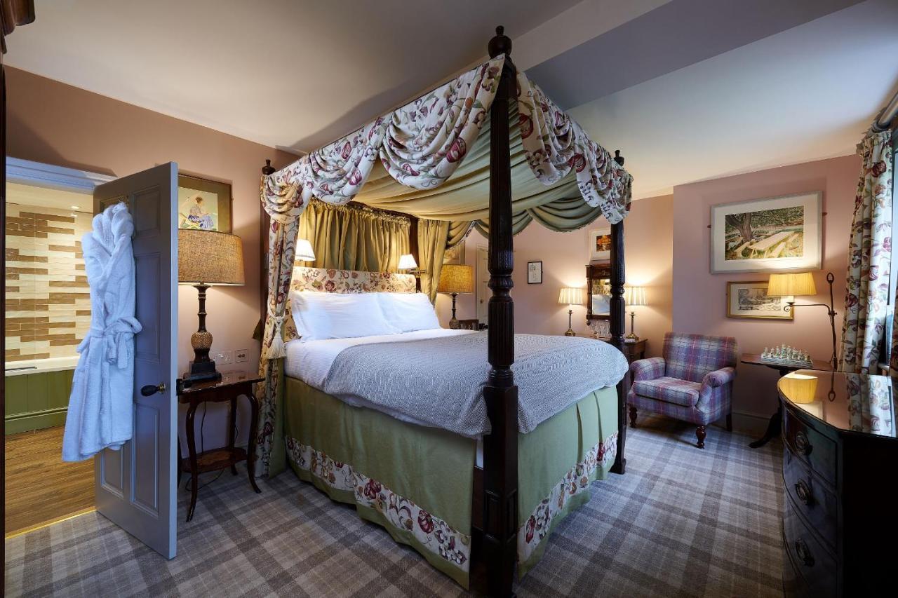 The Pilsley Inn - Chatsworth บาสโลว์ ภายนอก รูปภาพ
