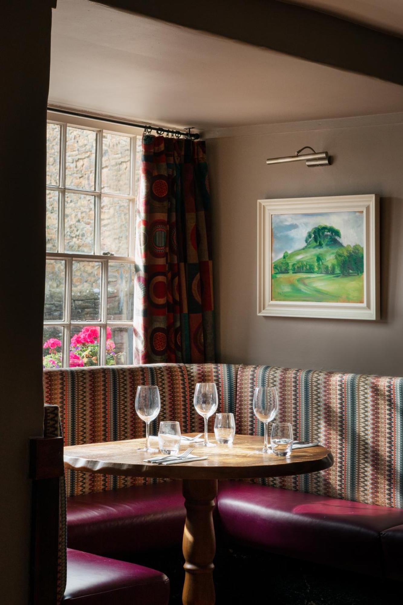 The Pilsley Inn - Chatsworth บาสโลว์ ภายนอก รูปภาพ