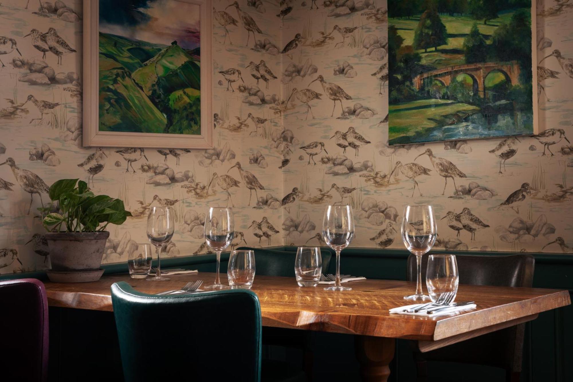 The Pilsley Inn - Chatsworth บาสโลว์ ภายนอก รูปภาพ