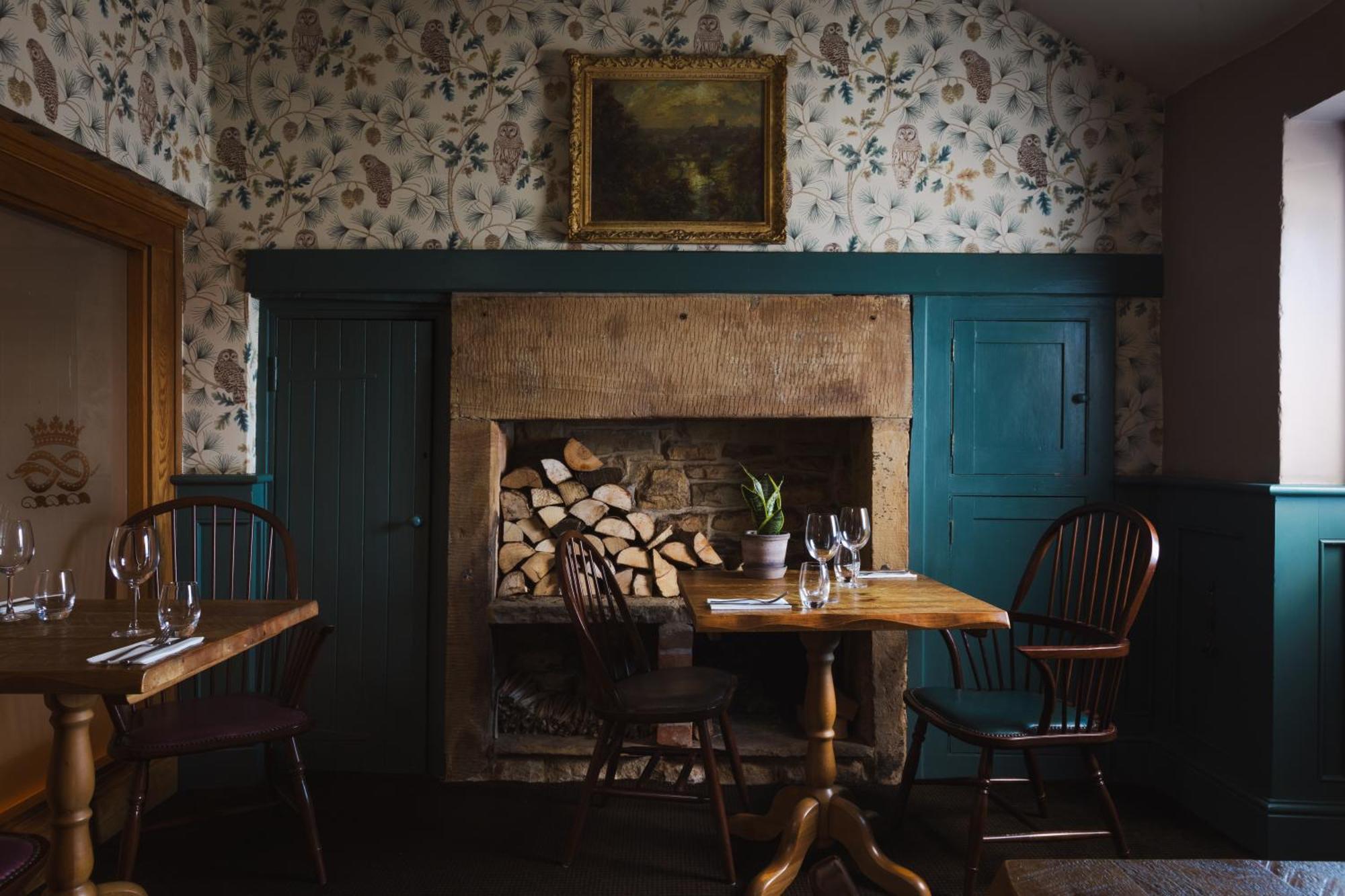 The Pilsley Inn - Chatsworth บาสโลว์ ภายนอก รูปภาพ