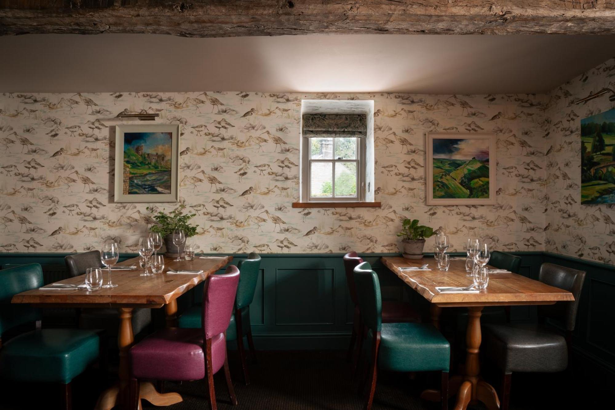 The Pilsley Inn - Chatsworth บาสโลว์ ภายนอก รูปภาพ