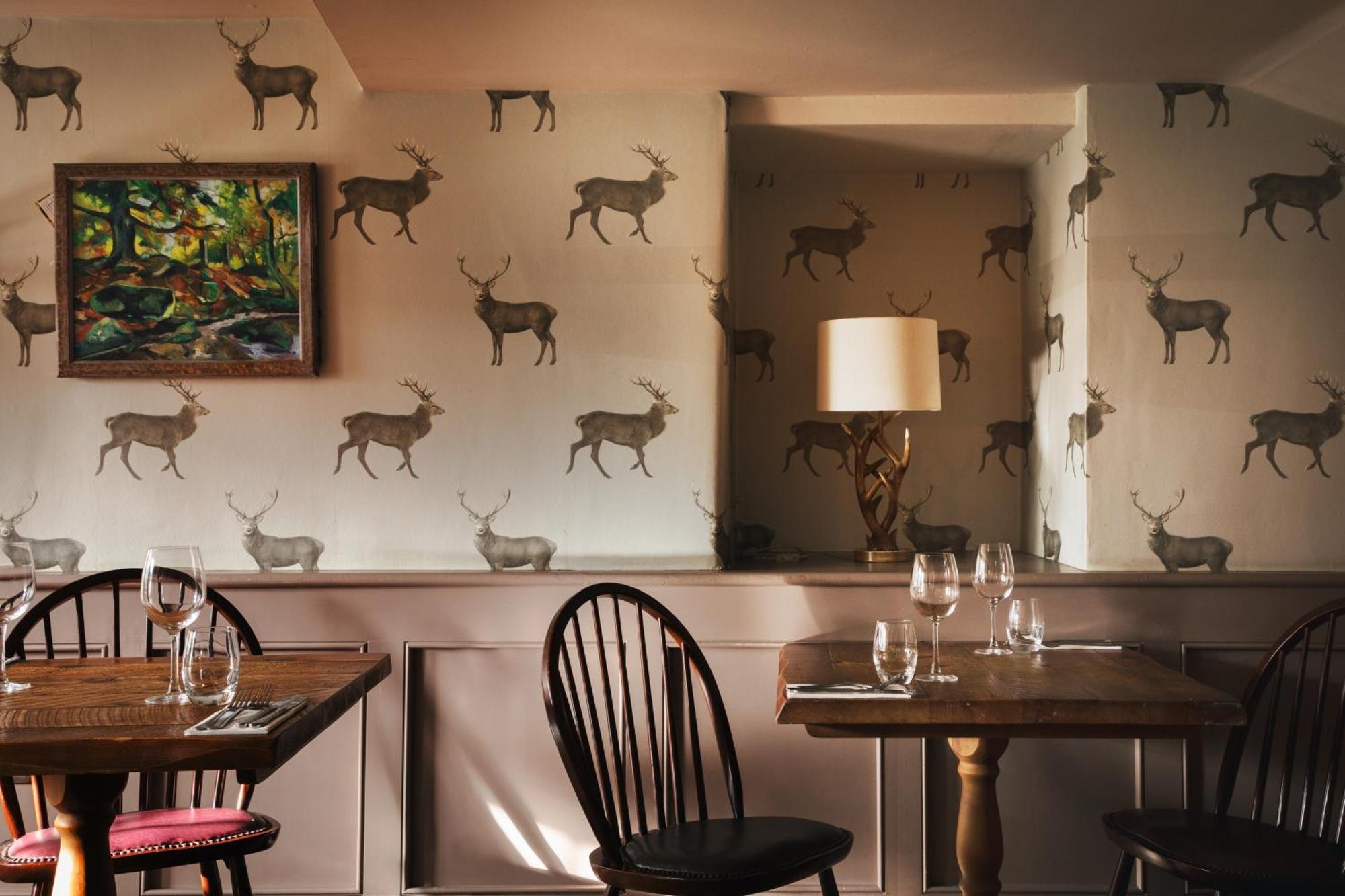 The Pilsley Inn - Chatsworth บาสโลว์ ภายนอก รูปภาพ