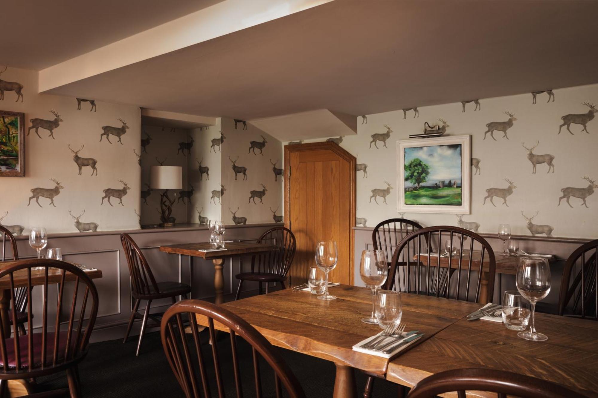 The Pilsley Inn - Chatsworth บาสโลว์ ภายนอก รูปภาพ