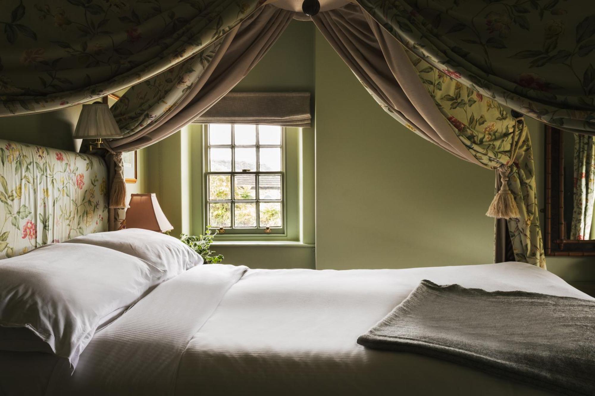 The Pilsley Inn - Chatsworth บาสโลว์ ภายนอก รูปภาพ