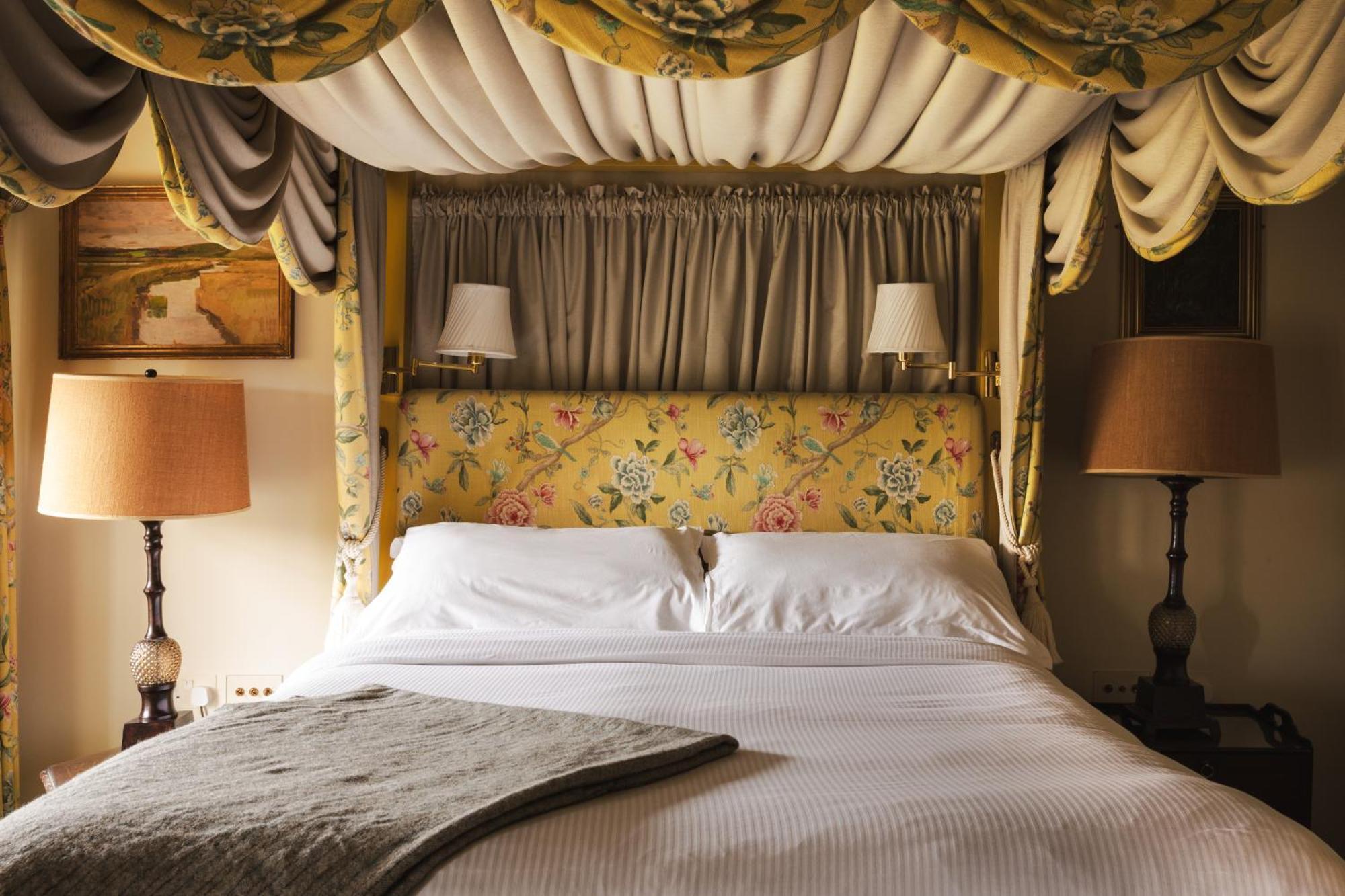 The Pilsley Inn - Chatsworth บาสโลว์ ภายนอก รูปภาพ
