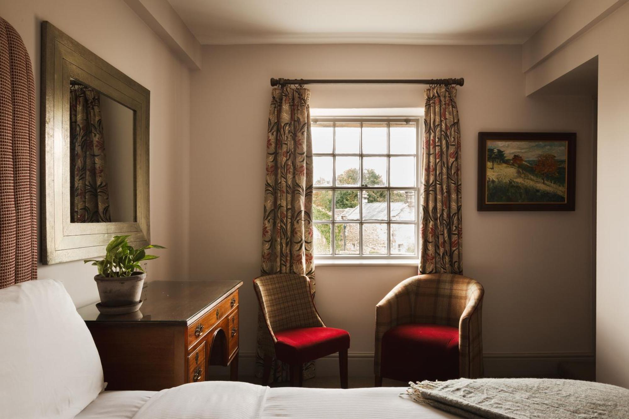 The Pilsley Inn - Chatsworth บาสโลว์ ภายนอก รูปภาพ