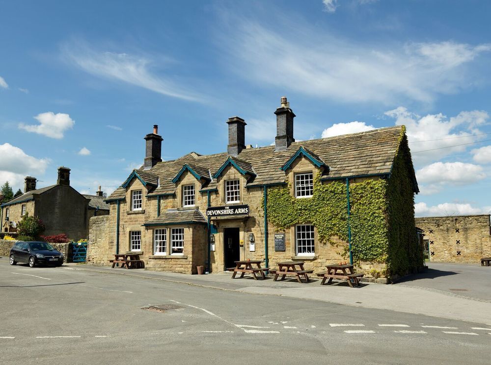 The Pilsley Inn - Chatsworth บาสโลว์ ภายนอก รูปภาพ